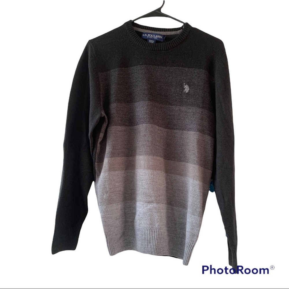U.S. Polo Assn. Black to Gray Sweater Size Small